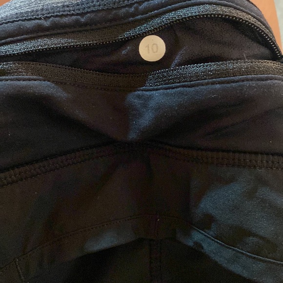 Lululemon Groovy Run or Run Time Shorts. Size 10 - Picture 6 of 11